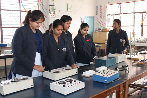 Home Science Career Options In India: Nutrition, Textile & So On