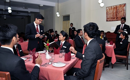 Catering Management Course In India: Eligibility | Courses | Jobs
