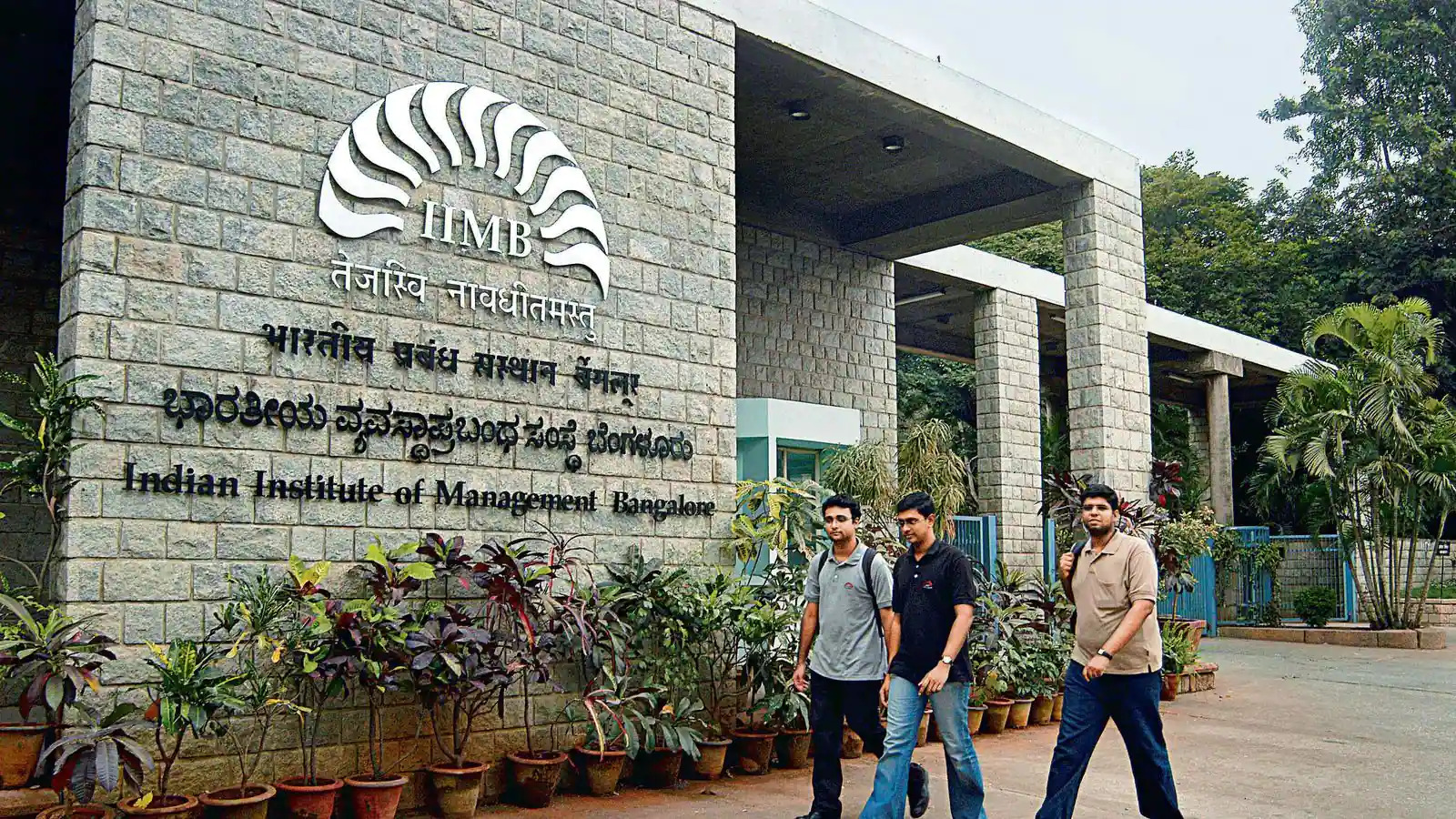 MBA Vs MCom: Scope Of Master Degrees In India